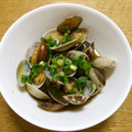 urabetch's cooksnap of when they made 簡単！★あさりの酒蒸し★.