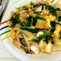 まろん☆もか's cooksnap of when they made 【あと一品】竹輪ともやしの簡単中華炒め.