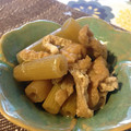 マーとみぃーのママ♡'s cooksnap of when they made 簡単☆フキと油揚げの煮物.