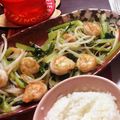 ＊さとかな＊'s cooksnap of when they made ∮水菜と海老の❤プリプリ❤にんにく炒め∮.