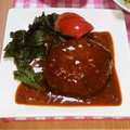 みゆwaco 's cooksnap of when they made 煮込みハンバーグ 意外と簡単.