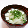 赤い電話's cooksnap of when they made ♡とうふとえのきの味噌汁♡.