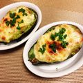 ビーちゃんマム's cooksnap of when they made 簡単おつまみ♪アボカドグラタン♪.