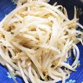aikokeshi's cooksnap of when they made もやしのウェイパー炒め.