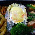 春ハナ's cooksnap of when they made ゆで卵のかにかまマヨチーズ焼き.