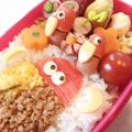 GolfLove's cooksnap of when they made 簡単キャラ弁 キョロちゃんのそぼろ丼.