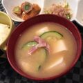 まっきー♪３７'s cooksnap of when they made これアリです♪ズッキーニのお味噌汁.