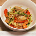 yukiman☆★'s cooksnap of when they made ☆豚肉と豆苗のオイマヨ炒め☆.