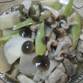 kayoyama23's cooksnap of when they made 里芋と鶏としめじの煮物.
