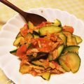 みつばちぴんく's cooksnap of when they made 夏～！ズッキーニとツナのカレー炒め.