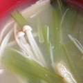 グランティラノス's cooksnap of when they made 簡単 小松菜 えのき 油揚げの お吸い物.