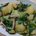 ☆きろりん☆'s cooksnap of when they made ジャガイモと椎茸のガーリックバター醤油.