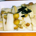 チャリpan's cooksnap of when they made 簡単★長芋となめこのガリバタ炒め.