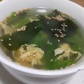 fu♪♪'s cooksnap of when they made 絶品♡レタスとわかめのふわふわ卵スープ.