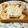 大魔女's cooksnap of when they made 余ったサルサソースで～サルサピザ.