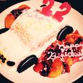 やすはら818's cooksnap of when they made 彼のお誕生日に♡簡単ツヤツヤ車のケーキ♪.