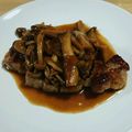 ぽ（・囚・）ん's cooksnap of when they made ポークソテー✿ガーリックきのこソース.