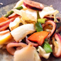 ぺっぺぺ72's cooksnap of when they made キャベツとイカの炒めたやつ.