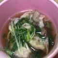 ねこまろ☆'s cooksnap of when they made 野菜いっぱい、うちの餃子スープ.