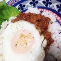 ＊akine＊'s cooksnap of when they made 鶏そぼろバジル缶詰で本格ガパオライス.