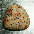 ヤミーヤムヤム's cooksnap of when they made どこを食べても鮭！鮭！鮭！おにぎり.