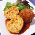 mamumuffin's cooksnap of when they made 中にチーズがとろりライスコロッケ.