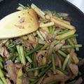 プタすん's cooksnap of when they made じゃがいもとにんにくの芽の牛肉炒め.