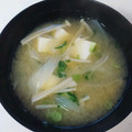taako1552's cooksnap of when they made 簡単！えのきと玉ねぎの味噌汁.