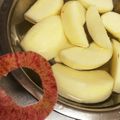 じゅんのすけ＊'s cooksnap of when they made りんごの皮をピーラーで剥く.