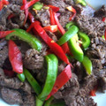 Munchkin's　Mom's cooksnap of when they made 　牛肉とピーマンの炒め物（青椒炒牛肉　）.