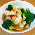 ダビデンコ's cooksnap of when they made 簡単！エビとマッシュルームのアヒージョ❤.