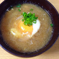 まる0p0's cooksnap of when they made 毎日食べたい！新玉ねぎと半熟卵の味噌汁.