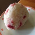 とりからこ's cooksnap of when they made 梅干し嫌いも食べやすい☆梅おにぎり.