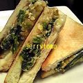 jerrytomo's cooksnap of when they made ～無理矢理！？フライパンでホットサンド～.