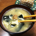 YUKIKI☆'s cooksnap of when they made 納豆とほうれん草の味噌汁.