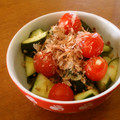 ブランディ's cooksnap of when they made トマトときゅうりのニンニク胡麻おかか和え.