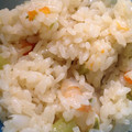 okomeokome's cooksnap of when they made 《炊飯器》にお任せ！！☆エビピラフ.