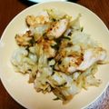 なおあさゆい's cooksnap of when they made ニンニクたっぷり♪鶏キャべ卵炒め.