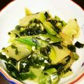 ちゃっきー0423's cooksnap of when they made おばけきゅうり消費☆わかめの炒めナムル.