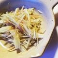 有頂天家族's cooksnap of when they made みょうがdeうどんの薬味.