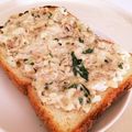 日陰の猫's cooksnap of when they made バジル香るサバ&クリチのライ麦トースト.