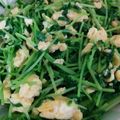 門松なめこ's cooksnap of when they made ピンチな時の一品☆豆苗と卵の彩り炒め.