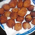 私とインド's cooksnap of when they made 簡単シナモンドーナツボール.
