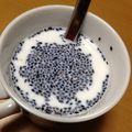 まゆ。神戸の女のこ's cooksnap of when they made ホット(つ∀<●)　ごま＆生姜ミルク～.