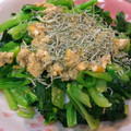 ゆりYO船長's cooksnap of when they made ほうれん草とじゃこのおひたし卵かけ.
