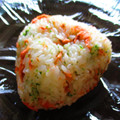 ジョングレ's cooksnap of when they made おにぎり✿鮭と青のり.