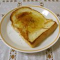 rieglay's cooksnap of when they made フライパンでこんがりハニーチーズトースト.