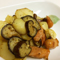 himawari。's cooksnap of when they made じゃがいもとなすとソーセージの炒め物.