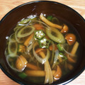 ゆうじゅんママン's cooksnap of when they made 簡単　オクラ　なめこ　長葱の　和風スープ.