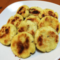 節約・ダイエット母's cooksnap of when they made 簡単☆おからとじゃがいものおやき☆.
